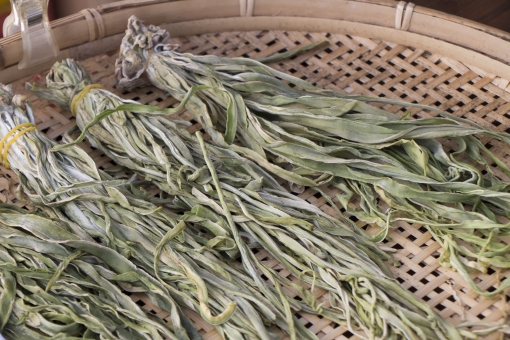 茎レタス（乾燥後）