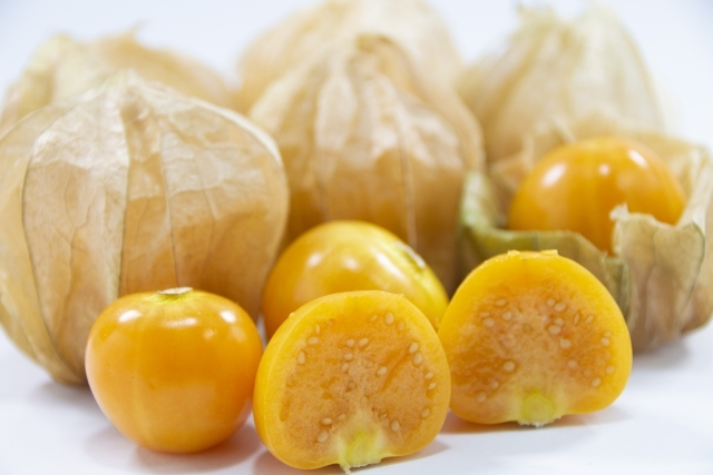 ゴールデンべリーとは？高い栄養価で知られるスーパーフードの効能や食べ方を解説！のイメージ