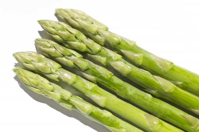 アスパラの旬な季節はいつ?収穫・出回り時期や美味しい食べ方をご紹介!