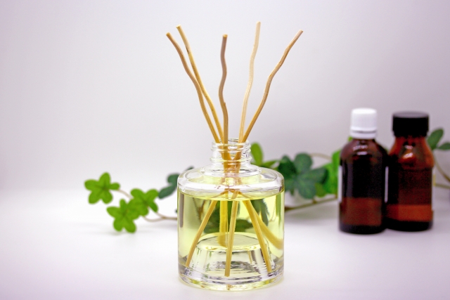 リードディフューザーの自作方法!材料・手順や長持ちさせるコツを解説!