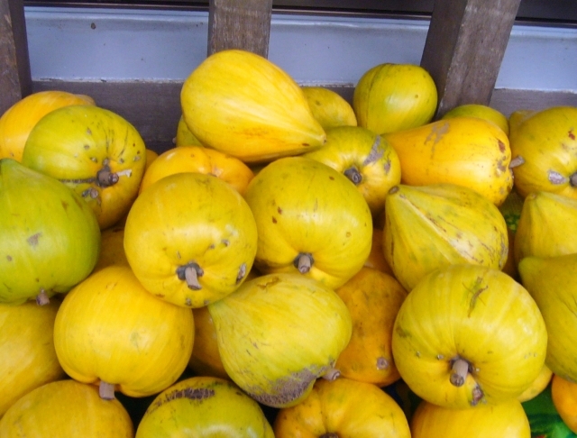 カニステルって知ってる？沖縄で栽培される果物の特徴や食べ方を紹介！