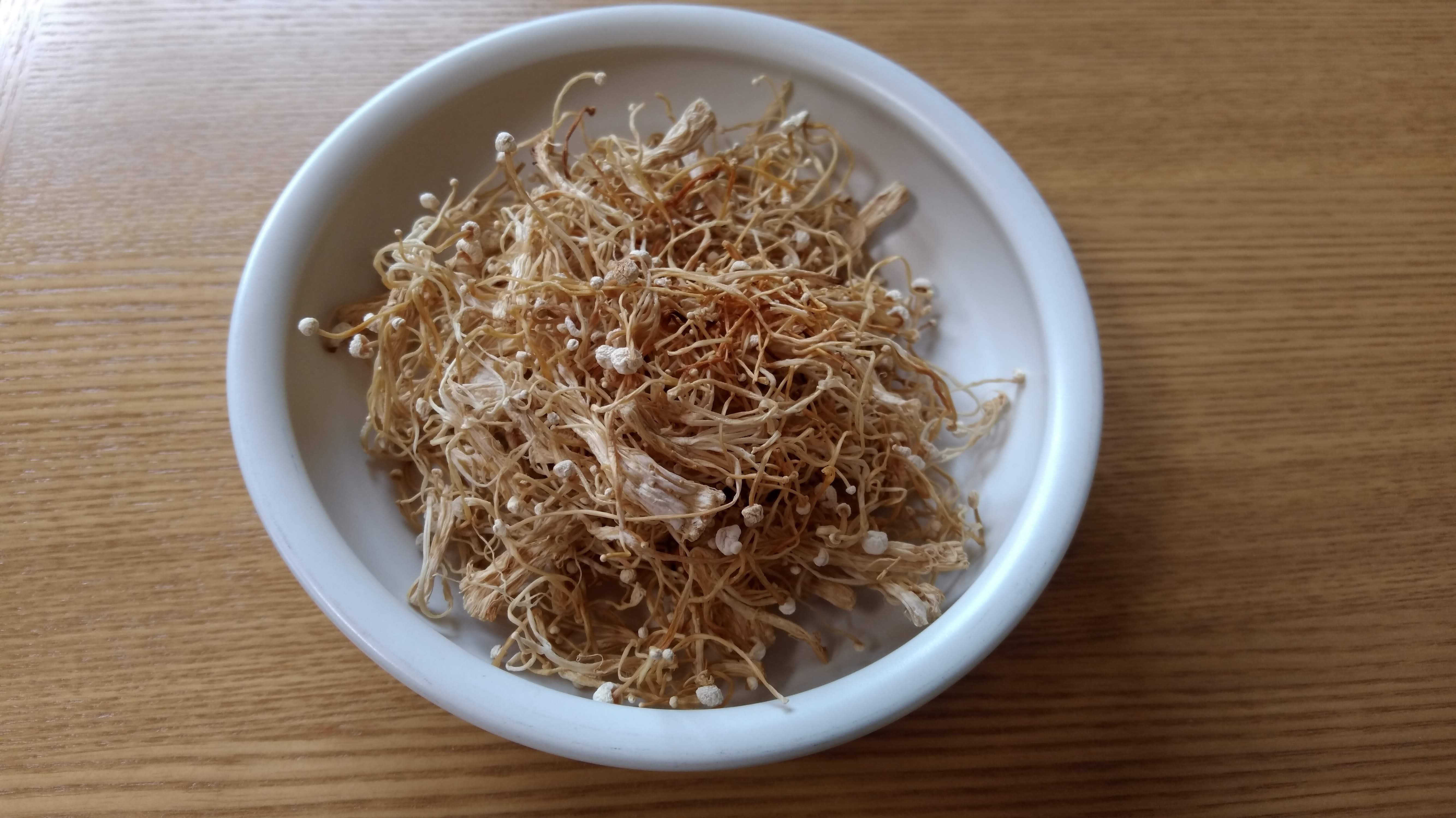 干しえのきの作り方!乾燥のさせ方や上手な保存方法をご紹介!のイメージ