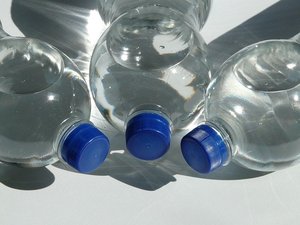 【災害備蓄】長期保存水のおすすめ10選！時間が経ってもそのまま飲める？