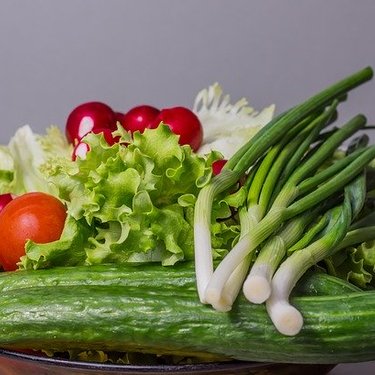 夏バテ解消に役立つ食べ物5選！食欲不振のときでも食べやすい食材は？