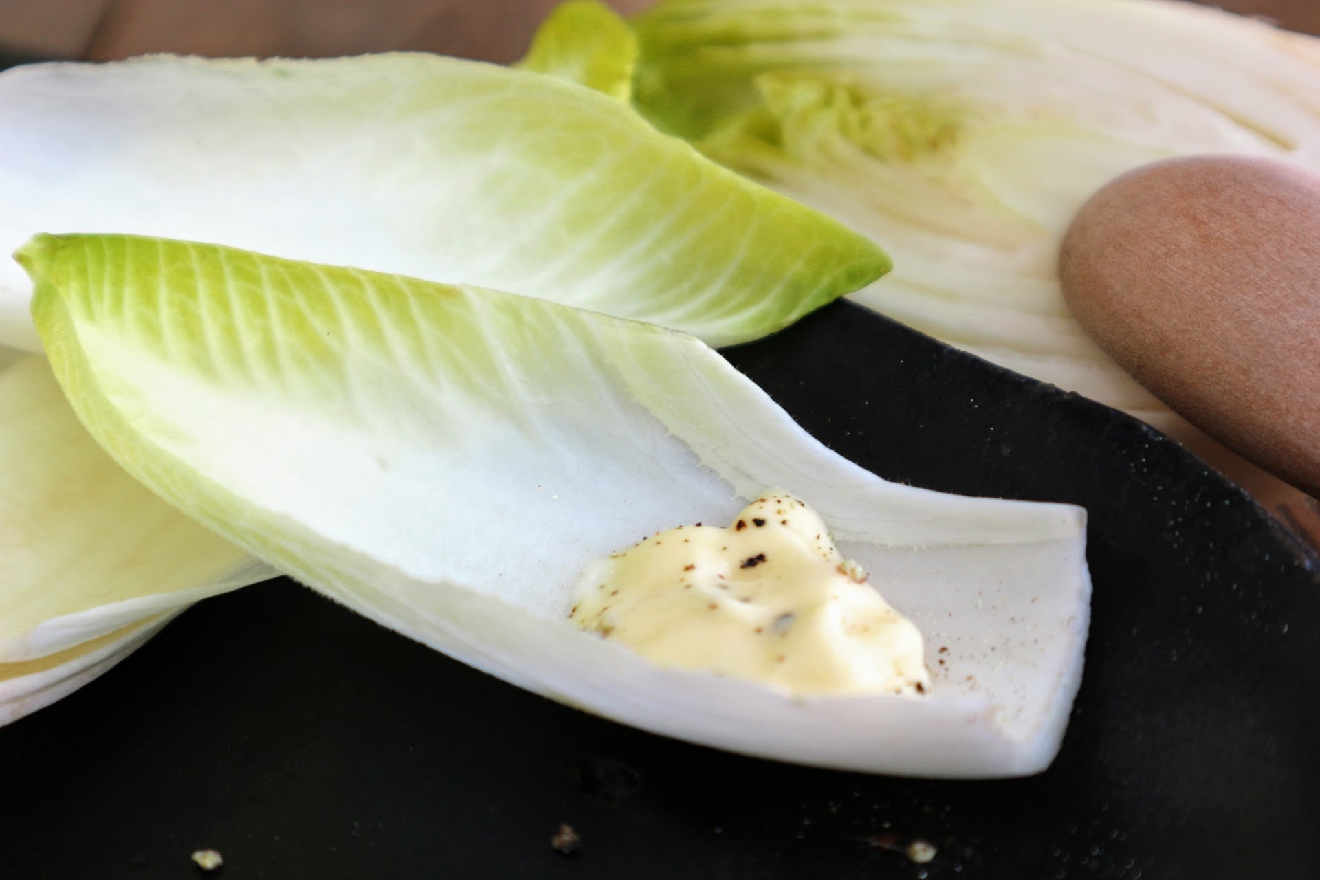 チコリってどんな野菜？特徴・栄養やおすすめの食べ方をご紹介！のイメージ