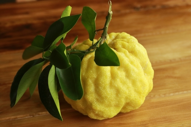 鬼柚子(獅子柚子)とは?大きな柚子の品種特徴や食べ方・使い方を紹介!