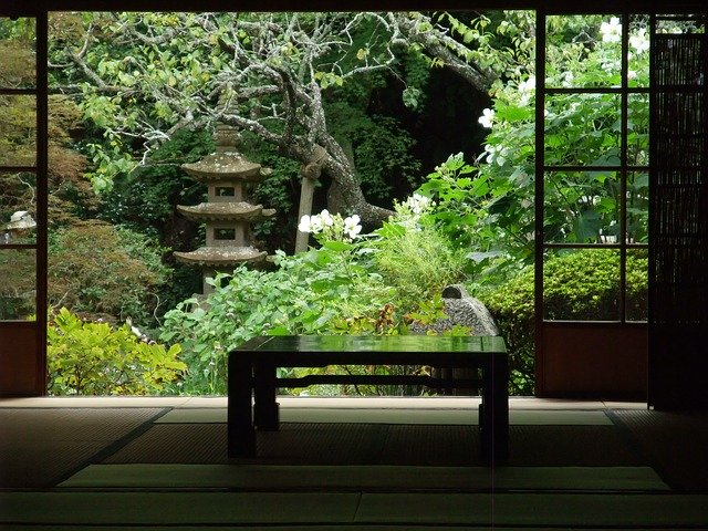 和風な庭を作り出す方法とは?取り入れるべき要素と実際の作り方をご紹介!