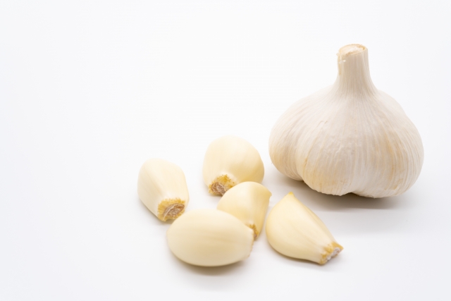 夏バテ対策に効果絶大?にんにく酢の作り方!長持ちする保存方法も紹介!