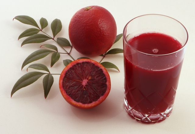 ブラッドオレンジとは何か?食べごろの季節はいつ?おすすめの食べ方は?