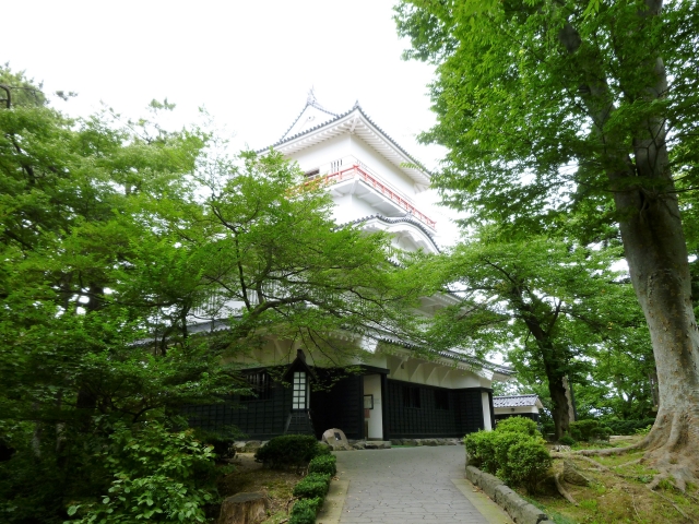 千秋公園（秋田）の見どころは？基本情報と季節別の花の特色をご紹介！