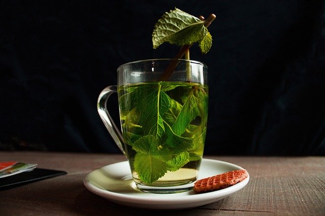 緑茶のおいしい「いれ方」と効能の違い！水出しと湯出しでどう違う？