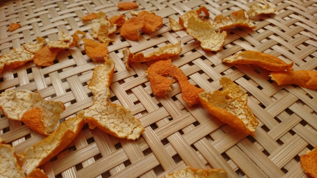 みかんの皮の活用術!食べる以外の用途を5つご紹介!農薬や肥料にもなる?