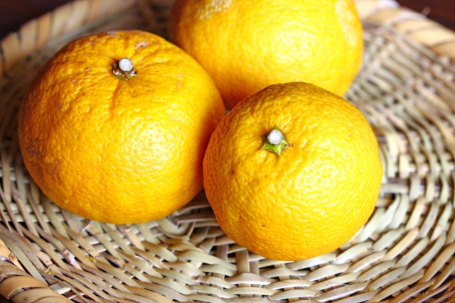 じゃばらとは？どんな柑橘類？その特徴・効能や食べ方をご紹介！